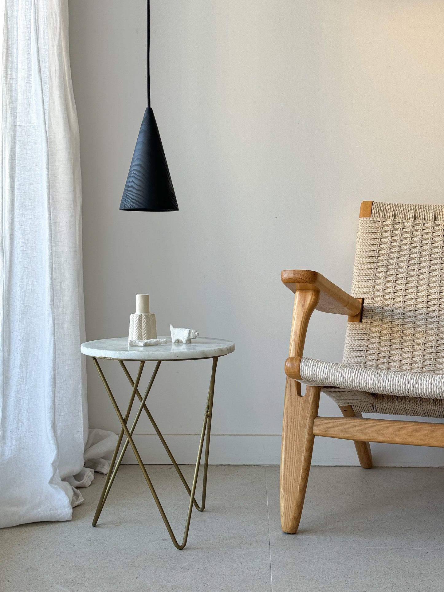 Não há luz sem Sombra | Candeeiro Cónico Suspenso Queimado